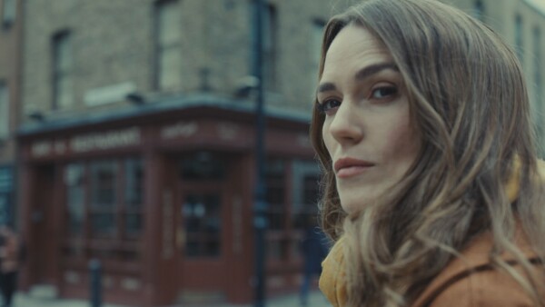 Keira Knightley ‘Palomas Negras’: La Serie de Espionaje que Arrasa en Netflix