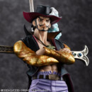 Dracule Mihawk SA-MAXIMUM Ver. R — Figura 29 cm